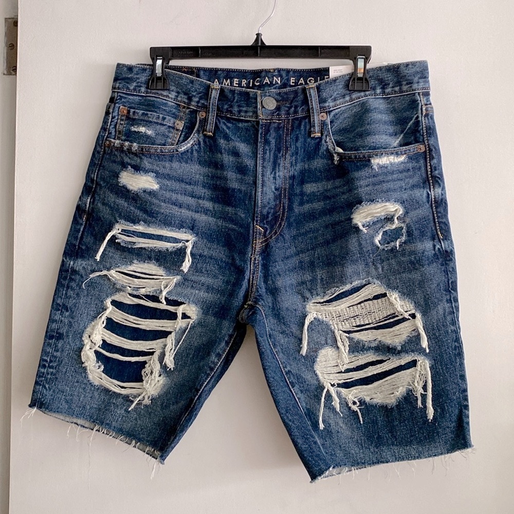 🆕 AMERICAN EAGLE Blue Jean Ripped Denim Shorts - Brand NEW w/ Tags! Size 32